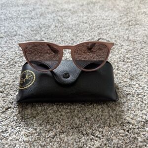 ERIKA CLASSIC Ray-Ban Blush Sunglasses with Black Case